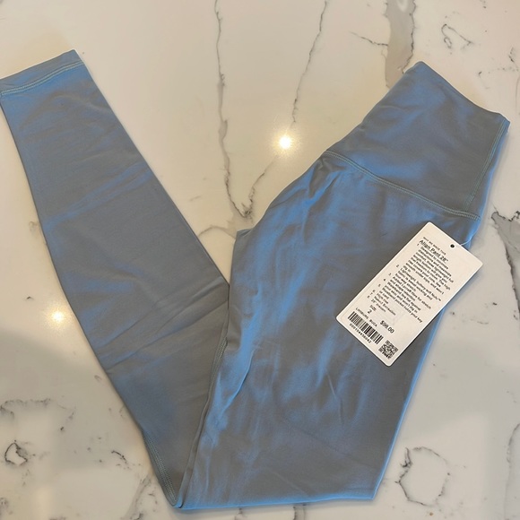 lululemon athletica Pants - Lululemon Aligns NWT size 2